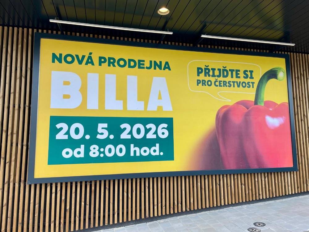 První celodřevěná prodejna Billa se v Senohrabech otvírá již tuto středu 20. 5. od 8 hod.   Současně by mělo dojít také k otevření části obchodního centra s prodejnami Pepco a Rossmann.