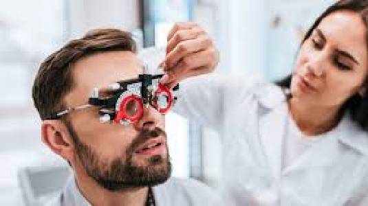 V stredu 20.05.2026 príde do našej obce ZOOM optika Bratislava. Môžete si nechať bezplatne zmerať dioptrie, očný tlak a skontrolovať šedý zákal. Meranie sa uskutoční v bielom označenom mikrobuse na parkovisku pri OU Makov v čase od 9,30 hod - do 11 hod. Mimoriadna ponuka okuliarov za výhodné ceny.