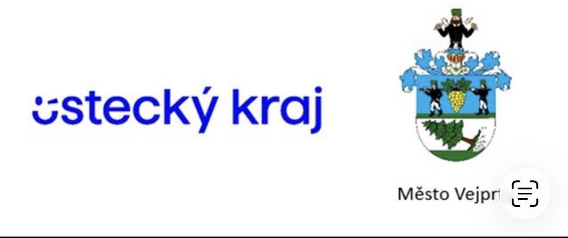 Nové přístřešky na kontejnerová stání vznikly díky dotační podpoře🚮   Město informuje občany, že byly vybudovány nové přístřešky na kontejnerová stání, konkrétně v ulicích Moskevská, Pohraniční stráže, Hasičská a Horská (Nové Zvolání), jejichž realizace byla financována z dotačního projektu. Cílem projektu je zlepšení vzhledu veřejného prostoru, zvýšení ochrany nádob na odpad před povětrnostními vlivy a podpora efektivního systému nakládání s odpady. Díky realizaci projektu došlo ke kultivaci vybraných stanovišť kontejnerů a ke zlepšení podmínek pro třídění odpadu. Přístřešky zároveň přispívají k většímu pořádku a estetickému vzhledu města. Projekt „Rozšíření a modernizace systému sběru tříděného odpadu“ realizovaný v roce 2025 - 2026 byl spolufinancovánz rozpočtu Ústeckého kraje z Programu pro podporu odpadového hospodářství obcí v Ústeckém kraji na období 2017 – 2025. Děkujeme Ústeckému kraji za podporu. www.kr-ustecky.cz