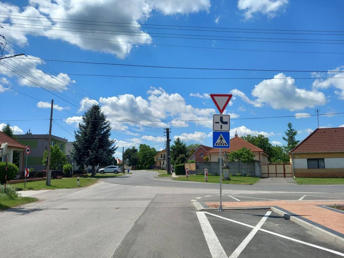 Obec Pavlice
