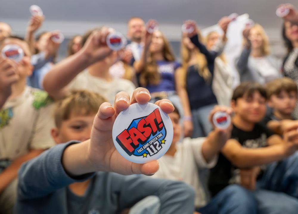 V Malinove prežívame chvíle obrovskej hrdosti, pretože naša základná škola zvíťazila v medzinárodnom projekte FAST Heroes v konkurencii až 45 krajín sveta.
