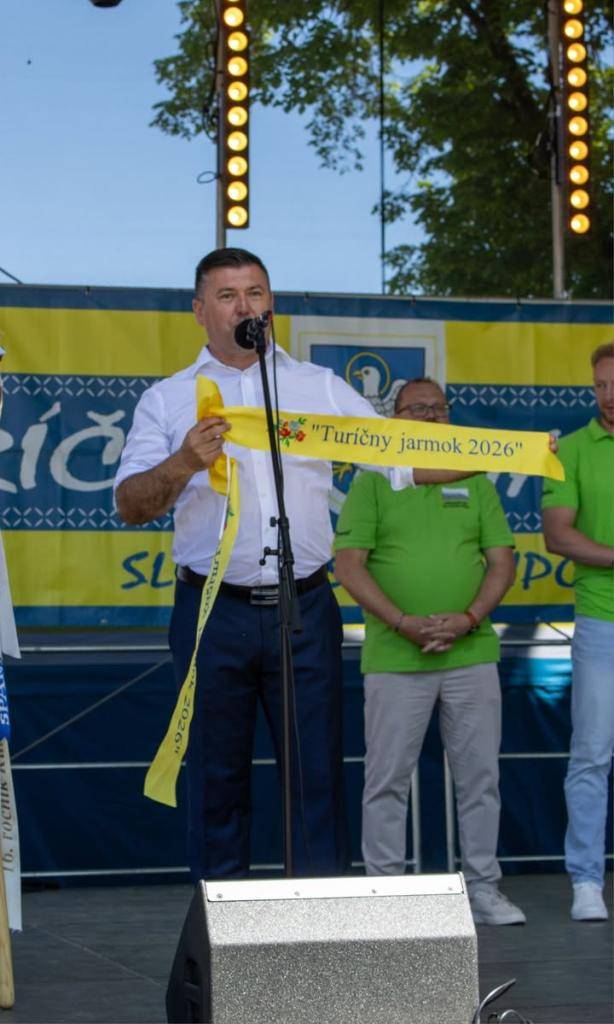 ️POĎAKOVANIE SPOLUORGANIZÁTOROM️ Ďalší ročník nášho najväčšieho tradičného podujatia je úspešne za nami. Chcel by som touto cestou poďakovať za prípravu celému tímu obecného úradu, členom komisií, poslancom OZ, vystavovateľom, predajcom, partnerom podujatia, sponzorom #OBALOTAVA #OTAVIUS #SLSLOVAKIA #ELEKTROGAS #KOMUNÁLNAPOISŤOVŇA #BDMGROUP #MARIUSPEDERSEN ako aj členom nášho Dobrovoľného hasičského zboru, obvodného oddelenia PZ, Slovenského červeného kríža, dorastencom z OFK, OPL spol. s r.o., členom poľovného združenia, Oblastnej organizácii cestovného ruchu Stredné Slovensko, stredovekým dvorom Mníchov dvor a Arkona, Mestečku o.z., Divadielku z Humna, domácim podnikateľom, účastníkom programu: DFS Drienka, DFS Dratvárik, DFS Cununița, formáciám DORA, DUCHOŇOVCI, Kali a Peter Pan, pani moderátorke Anite, DJ Marekovi ako aj občianskym združeniam, dobrovoľníkom a našim recesistom z SUPH. Veľké ĎAKUJEME všetkým a tešíme sa na spoluprácu pri príprave XXIV.ročníka. ️ S úctou Roland Lamper starostahr ukázať príspevok na a href="https://www.facebook.com/576136354517748/posts/1589622533169120"b style="color: blue;"Facebook Obec Slovenská Ľupča/b/a img src="https://data.slovenskalupca.sk/_pocitadlo_titulka.php?id=0203d51d26acba4d02105e882f5de84b"