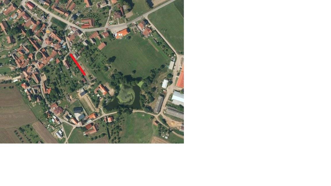 Od pondělí 1.6.2026 budou na komunikaci za vodní nádrží směrem do zahrad probíhat stavební úpravy kanalizační stoky. Po dobu realizace může dojít k omezení dopravy. Viz situační mapka níže