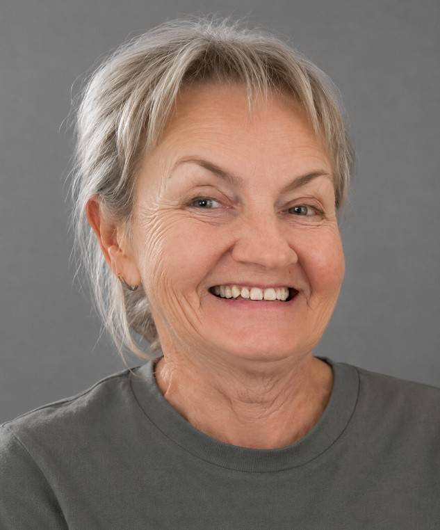 Smútiace rodiny Podušková a Mlynáriková s hlbokým žiaľom oznamujú občanom, že dňa 24. mája 2026  ich navždy opustila milovaná manželka, matka, stará matka, sestra, príbuzná a naša bývalá občianka Alžbeta Podušková vo veku nedožitých 70 rokov.