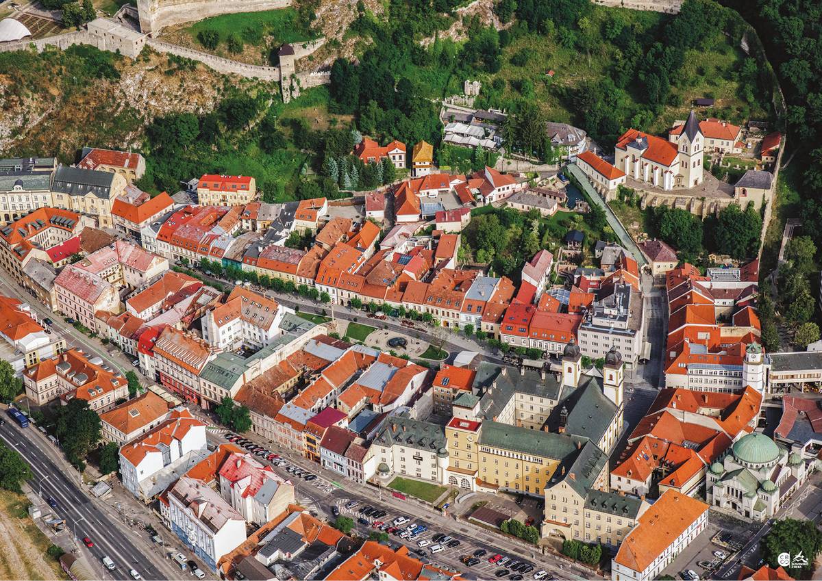 Poslanci mestského parlamentu schválili 21. mája 2026 Záverečný účet mesta za rok 2025. Trenčín opäť hospodáril zodpovedne. Rozpočet na rok 2025 bol pôvodne schválený s výškou celkových príjmov a výdavkov 166 miliónov eur. Počas roka mestské zastupiteľstvo odsúhlasilo viacero zmien, a tak sa upravil na 179,02 milióna eur. Celkový dlh k 31. 12. 2025 predstavoval 28,19 [...]Čítať viac...