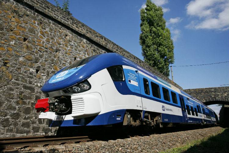 V sobotu a neděli 30. a 31. 5. denně od 22:00 hod. do 24:00 hod. proběhne nepředpokládaná výluka na železniční trati 180 Plzeň–Domažlice–Fürth im Wald v úseku Plzeň hl. n. – Nýřany.