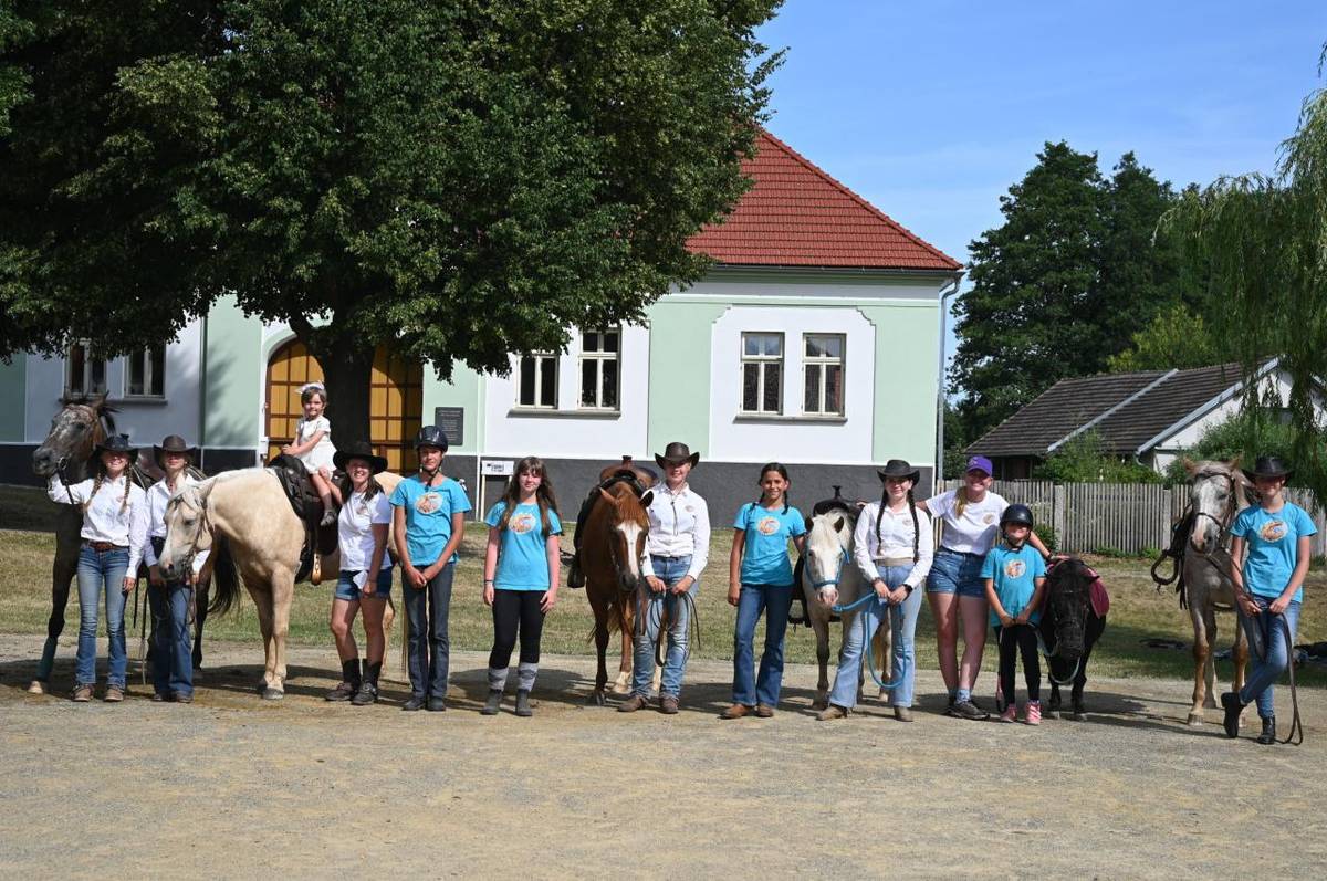 Spolek Honky Tonky Ranch Velká Turná,z.s, pořádá v neděli 7.června 2026 od 10.00hod. ve Velké Turné  Honky Tonky Závody 2026. Všichni jste srdečně zváni na : Jízdu zručnosti, Horsemanship - Trail - Extremetrail - Cowboy Race a bohatý doprovodný program pro děti.