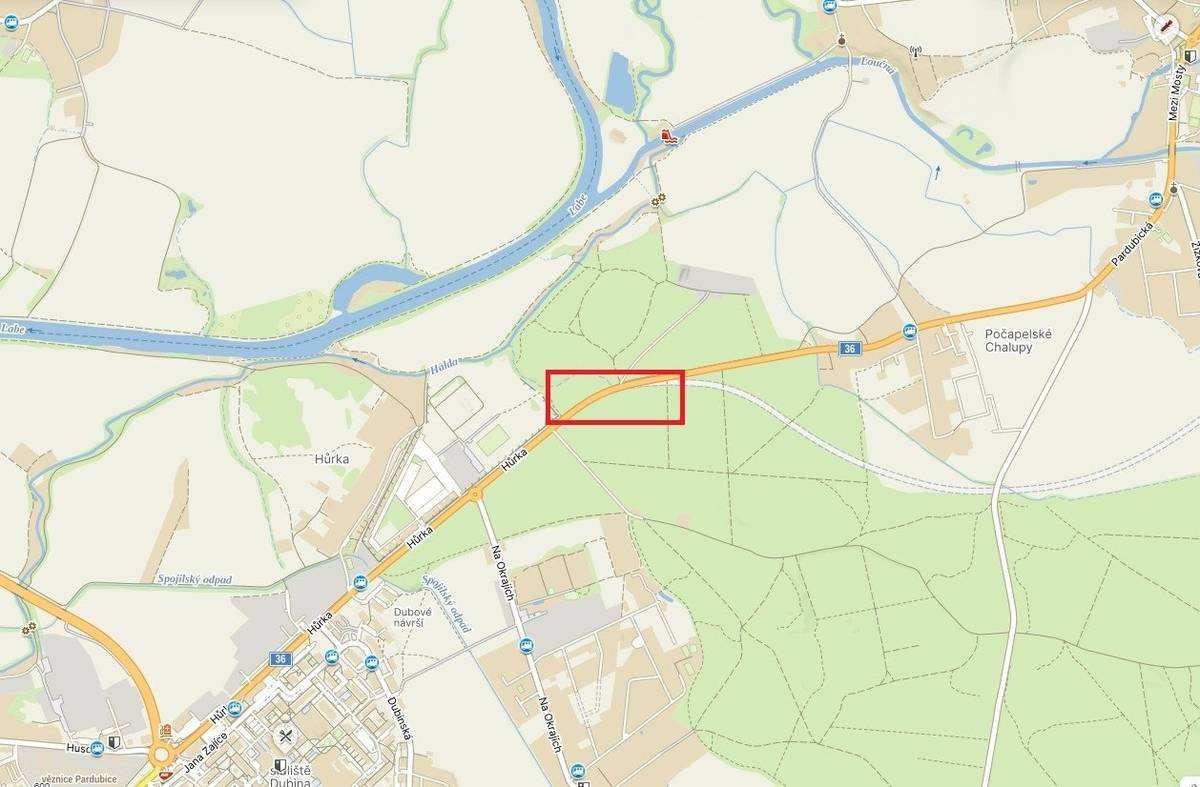 Vážení spoluobčané,  „Na silnici I/36 počítejte v termínu od 1. 6. do 21. 6. v úseku za okružní křižovatkou do Spojila ve směru na Sezemice v délce 80 metrů s dopravním omezením," oznámilo Ředitelství silnic a dálnic (ŘSD). Důvodem jsou stavební práce na obchvatu Sezemic, jak upřesnilo město Sezemice jde konkrétně o rekonstrukci propustku a odláždění. „Provoz bude vedený kyvadlově, přes den řízený pracovníky stavby, v noci semafory," dodalo ŘSD.