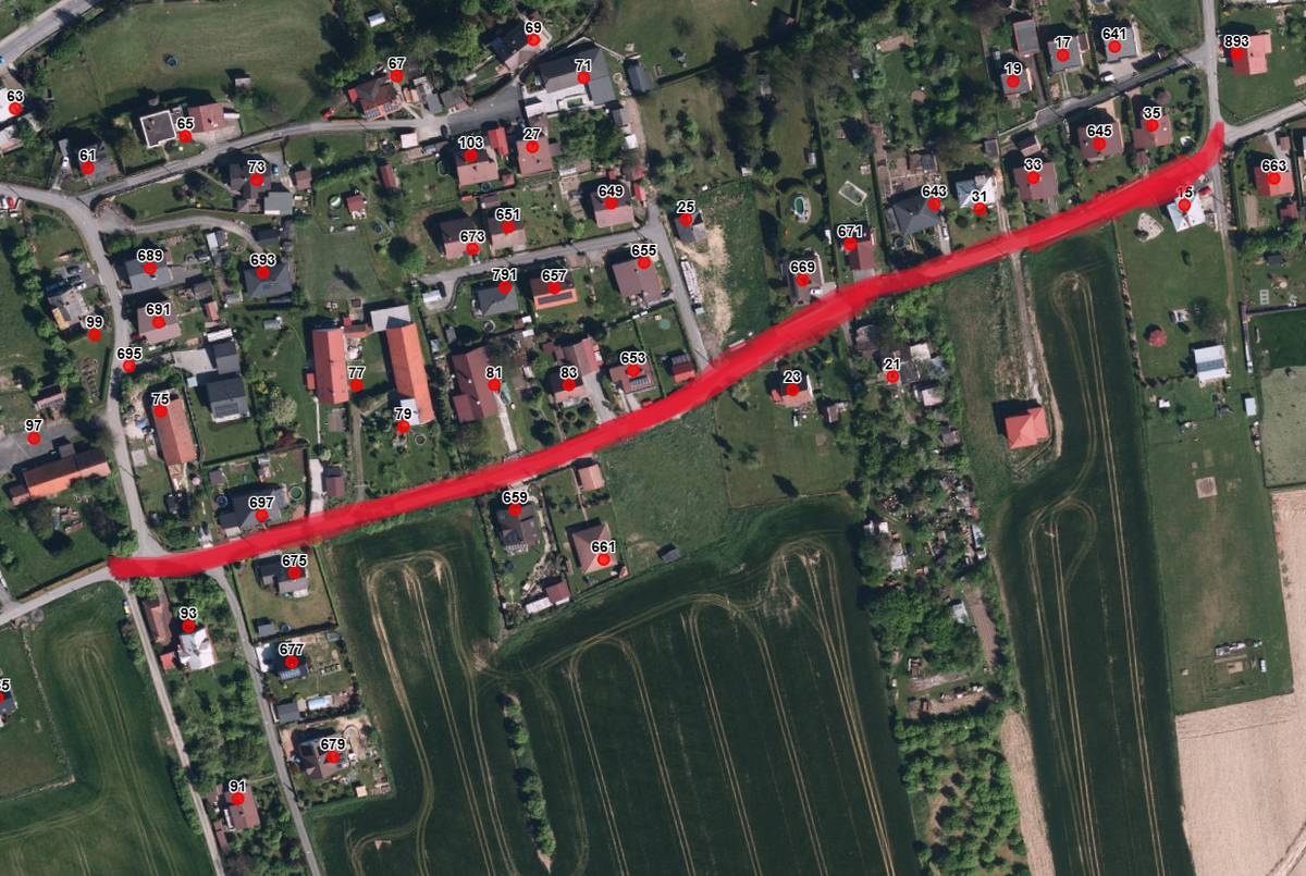 V termínu od 25.05.2026 – 05.06.2026 bude provoz na místní komunikaci parc. č. 212/1 omezen z důvodu rekonstrukce nadzemního vedení spojené s výměnou sloupů NN.