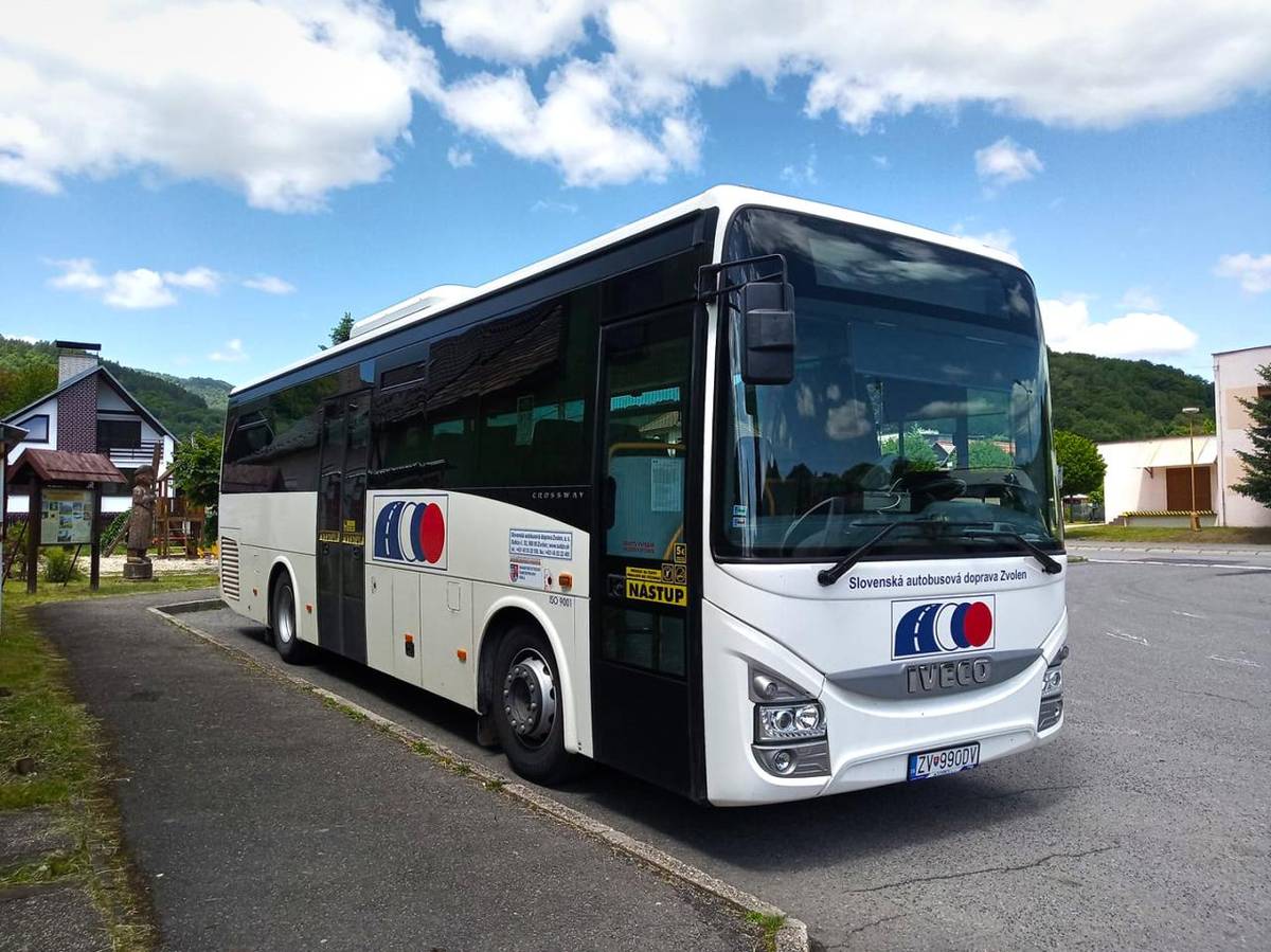 Od 1.6.2026 je pridaný spoj na trati Banská Bystrica - AS - Zvolen AS, ktorý stojí aj v našej obci na zastávke Veľká Lúka, zvonica.