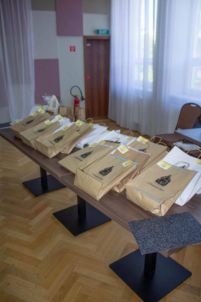 Hnúšťa, 3.6.2026 - Každoročne súčasťou Dní mesta Hnúšťa je aj slávnostné vyhodnotenie regionálnej súťaže literárnych prác žiakov základných a stredných škôl HREBENDOVA KAPSA.Tento rok to bol už XXVI. ročník.
