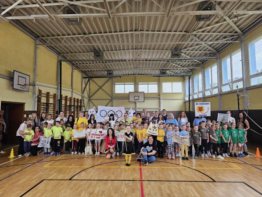 Oddelenie školstva, mládeže, športu a kultúry Mestského úradu v Púchove v spolupráci s CVČ Včielka Púchov pripravilo pre deti z materských škôl športo...