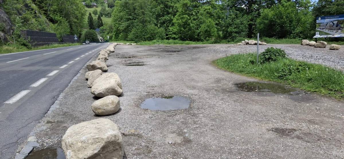 Informace k uzavření odstavné plochy u Labské přehrady.
