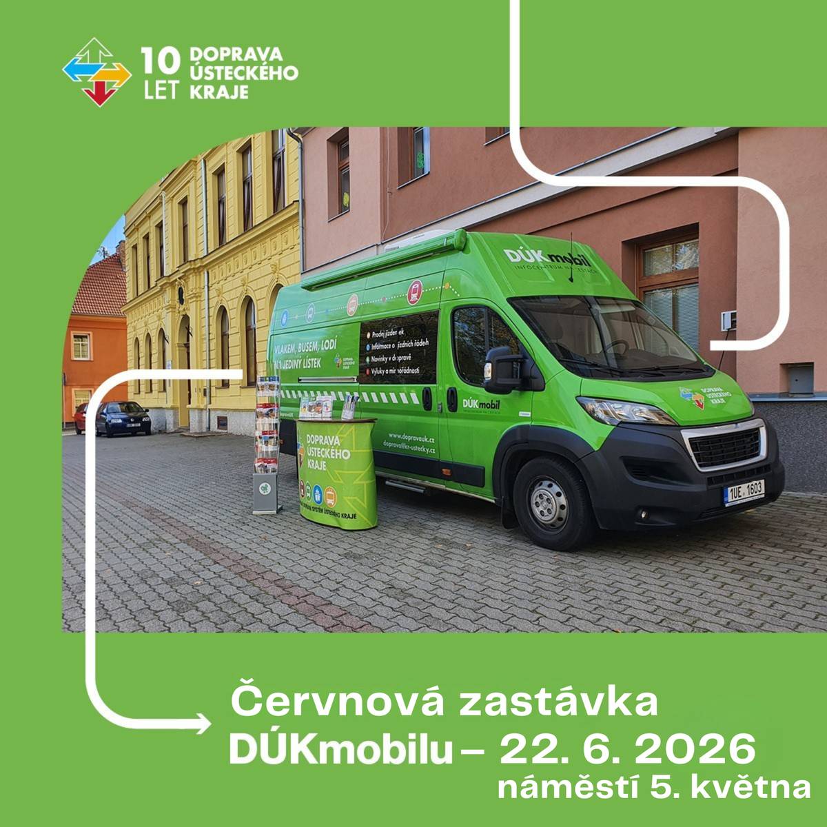 V pondělí 22. června zavítá opět do Libochovic Mobilní dopravní kancelář DÚK. Vozidlo bude přistaveno od 10:00 do 13:00 hodin na náměstí 5. května, kde bude veřejnosti k dispozici pracovník Dopravního podniku Ústeckého kraje.  Tato mobilní kancelář nabízí občanům možnost pohodlně: - získat či prodloužit bezkontaktní dopravní kartu DÚK, - nabít elektronickou peněženku či zakoupit časové kupony, - vyřešit reklamace a dotazy k jízdnému a tarifům, - získat aktuální informace o spojích veřejné dopravy v kraji.  Služba je určena široké veřejnosti, včetně seniorů a osob se sníženou mobilitou, a je poskytována bez nutnosti návštěvy kamenné pobočky.