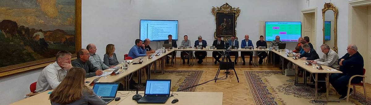 NAPLÁNOVANÉ PŘENOSY    _Datum_    _Název přenosu_    _Odkaz_   8. červen 2026    25. zasedání zastupitelstva města    přenos [https://youtu.be/8Kd14yJ...