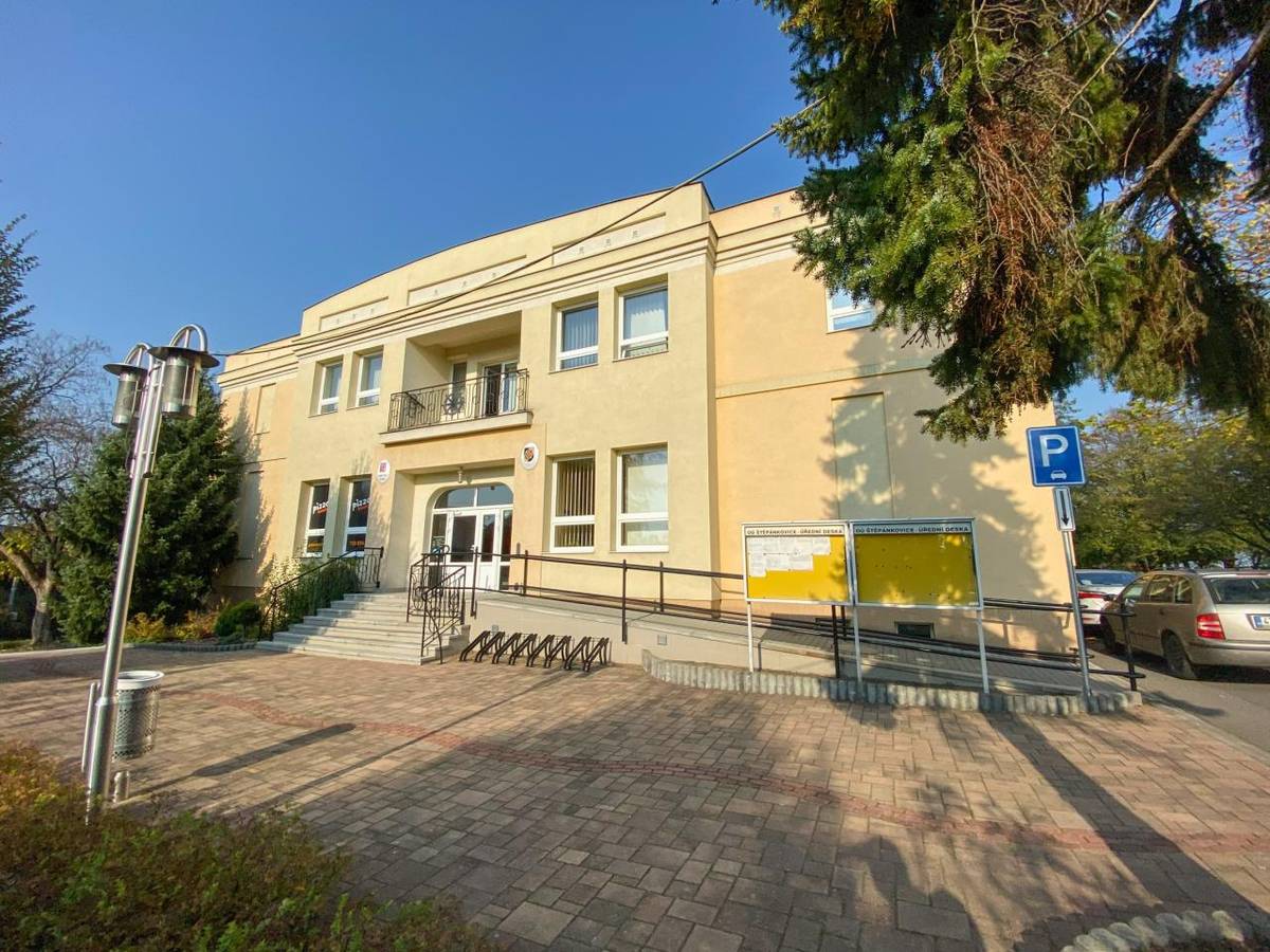 Pokladna na obecním úřadě bude ve středu 10.6.2026 otevřena jen do 15 hodin.