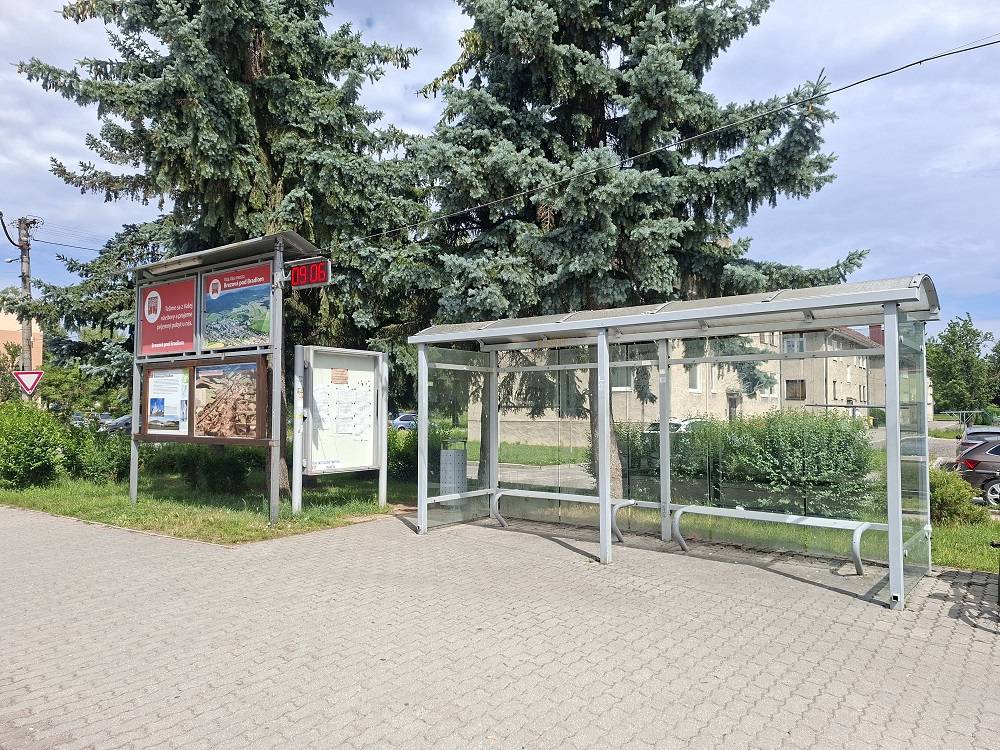 Regionálna autobusová doprava postupne prechádza procesom optimalizácie a reorganizácie, ktorý je nevyhnutný vzhľadom na skutočnosť, že TSK objednáva určitý rozsah dopravných výkonov limitovaný finančnými zdrojmi rozpočtu samosprávneho kraja.