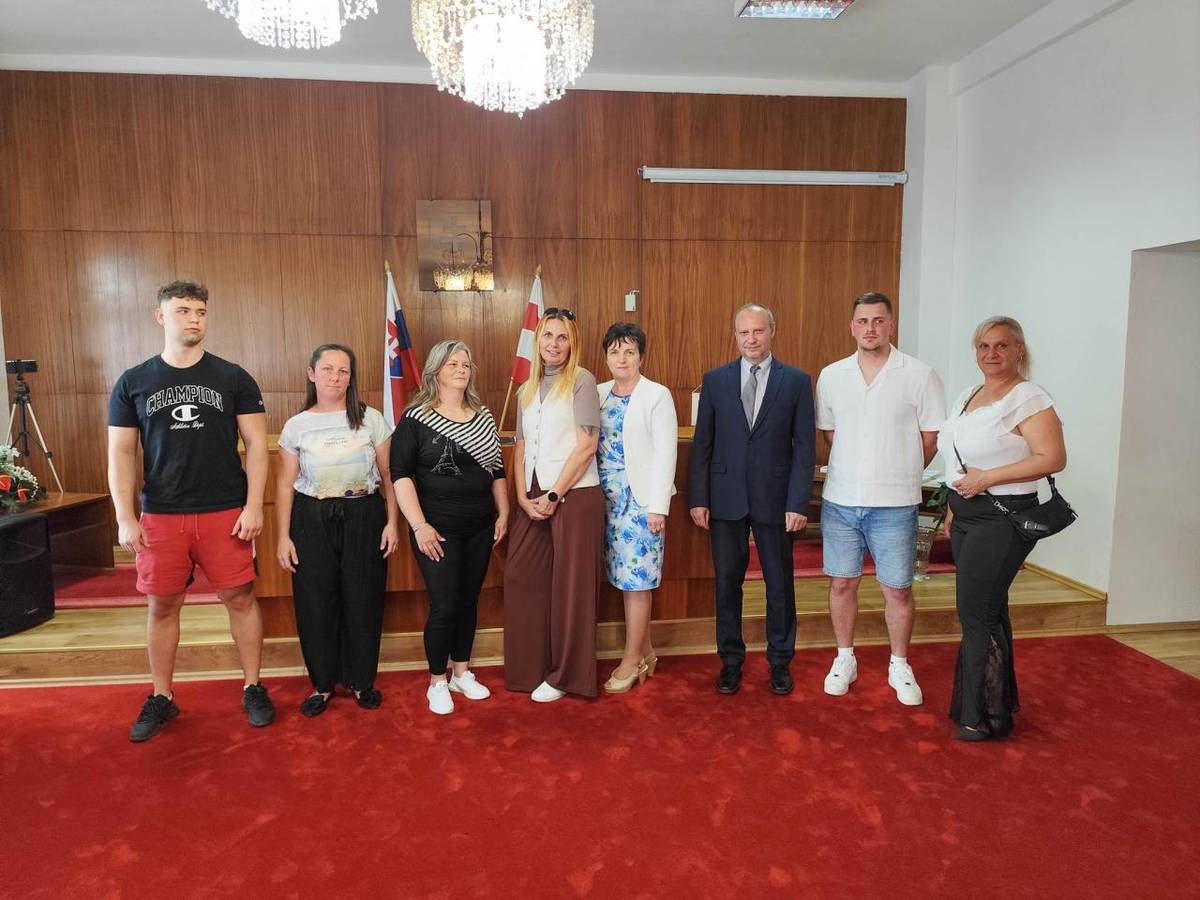 Dňa 12. júna sa v obradnej sieni Mestského úradu v Poltári uskutočnilo slávnostné stretnutie venované bezpríspevkovým darcom krvi. Poďakovanie patrilo ľuďom, ktorí svojím pravidelným darovaním krvi nezištne pomáhajú zachraňovať zdravie a životy iných.