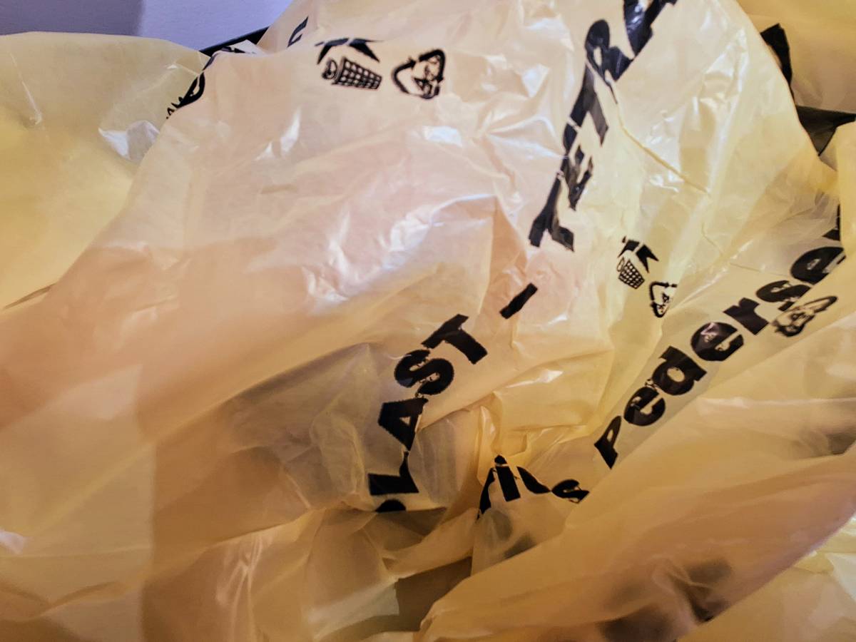 Z technických důvodů nebyl dnes dokončen svoz pytlů s plastovým odpadem ve všech lokalitách. Svozová firma práci dokončí zítra ráno. Omlouváme se a děkujeme za pochopení.  #hlucin #mestohlucin #svozplastu #technickazavada