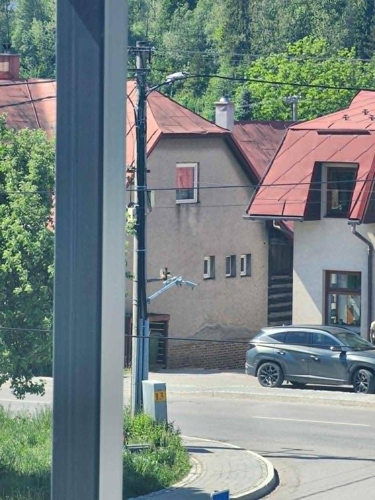 Kamery slúžia na monitorovanie verejných priestranstiev, disponujú radarovým snímaním a dokážu zaznamenávať evidenčné čísla vozidiel (ŠPZ). Ich cieľom je zvýšiť bezpečnosť v obci, pomôcť pri riešení dopravných priestupkov, vandalizmu či iných nežiaducich udalostí.