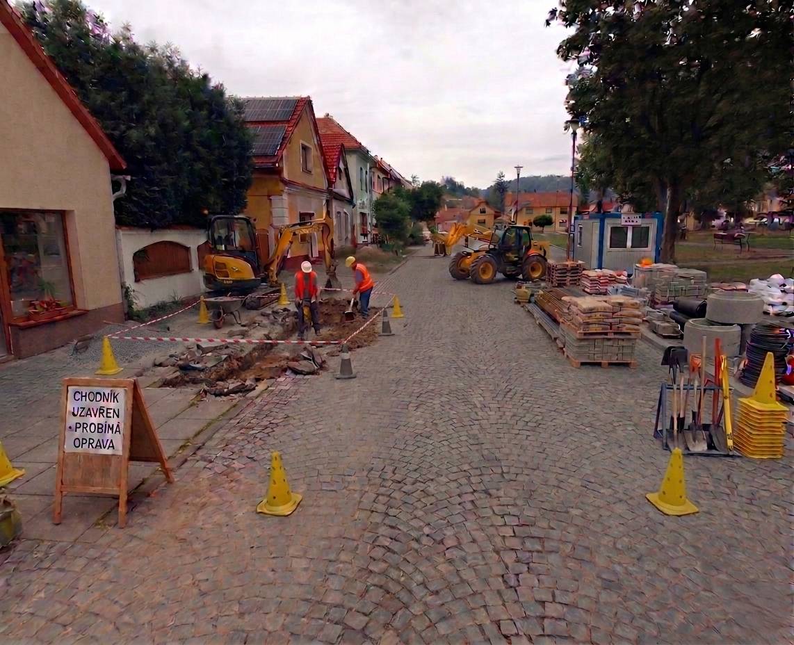 Startují práce na regeneraci dolního náměstí, parkoviště bude po dobu stavby mimo provoz.