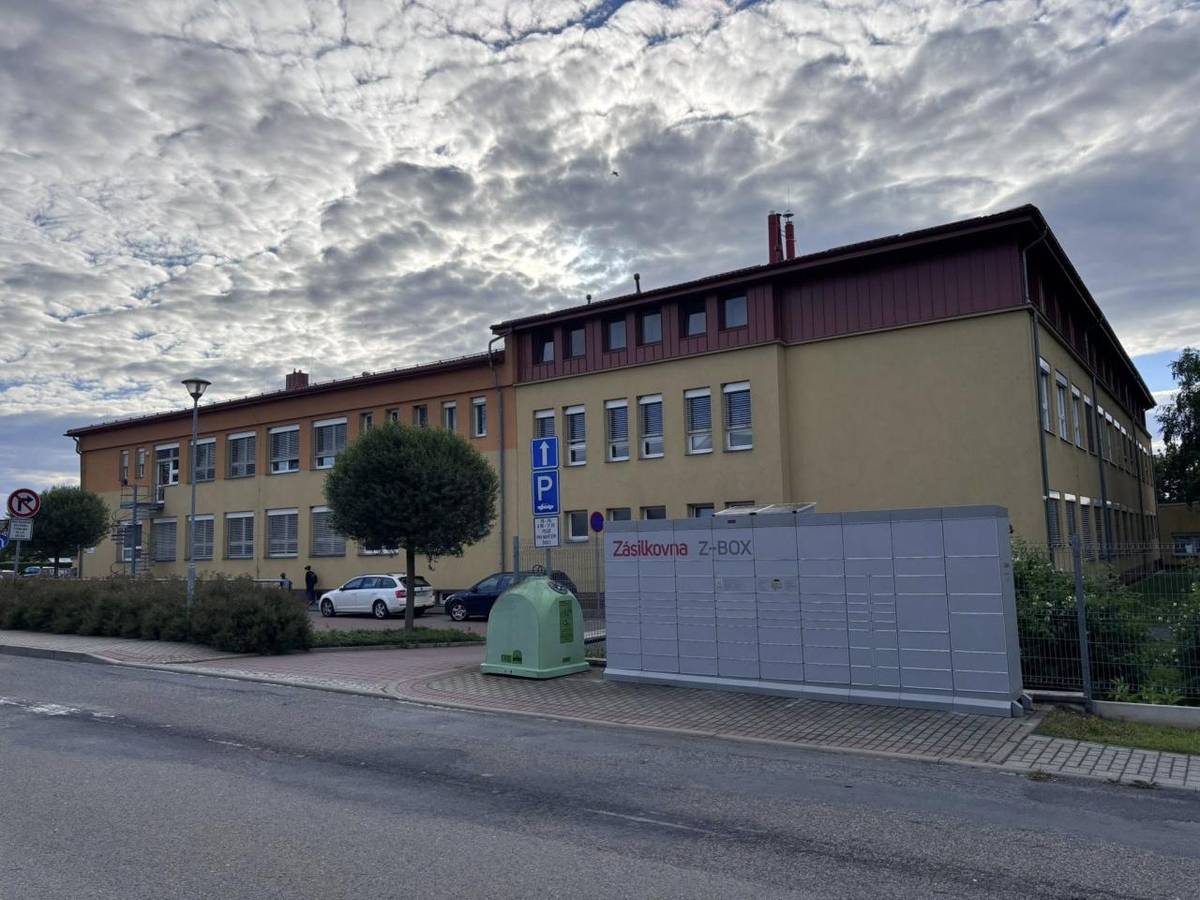 Informace o přemístění Z-BOXu a zvonů na sklo