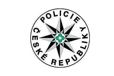Policie ČR upozorňuje občany na rostoucí počet podvodů, při kterých pachatelé zneužívají telefonáty, SMS zprávy, e-maily nebo komunikaci na sociálních sítích. Jejich cílem bývá vyvolat stres, strach nebo pocit naléhavosti a přimět člověka k unáhlenému jednání.