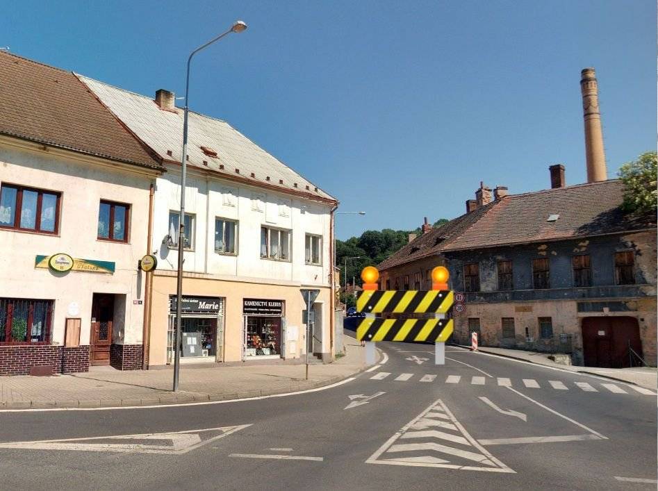 Vážení občané, upozorňujeme, že v úterý 16. června bude od 8 do cca 15 hodin uzavřen průjezd ulicí Litoměřická u pivovaru. ⚠️ Pro cestu do centra a z centra města prosím využijte trasu přes ulici Teplickou.  Důvodem je přistavění jeřábu a pokládka vazníků u jednoho ze soukromých domů. 🚗 Prosíme řidiče o shovívavost a trpělivost.