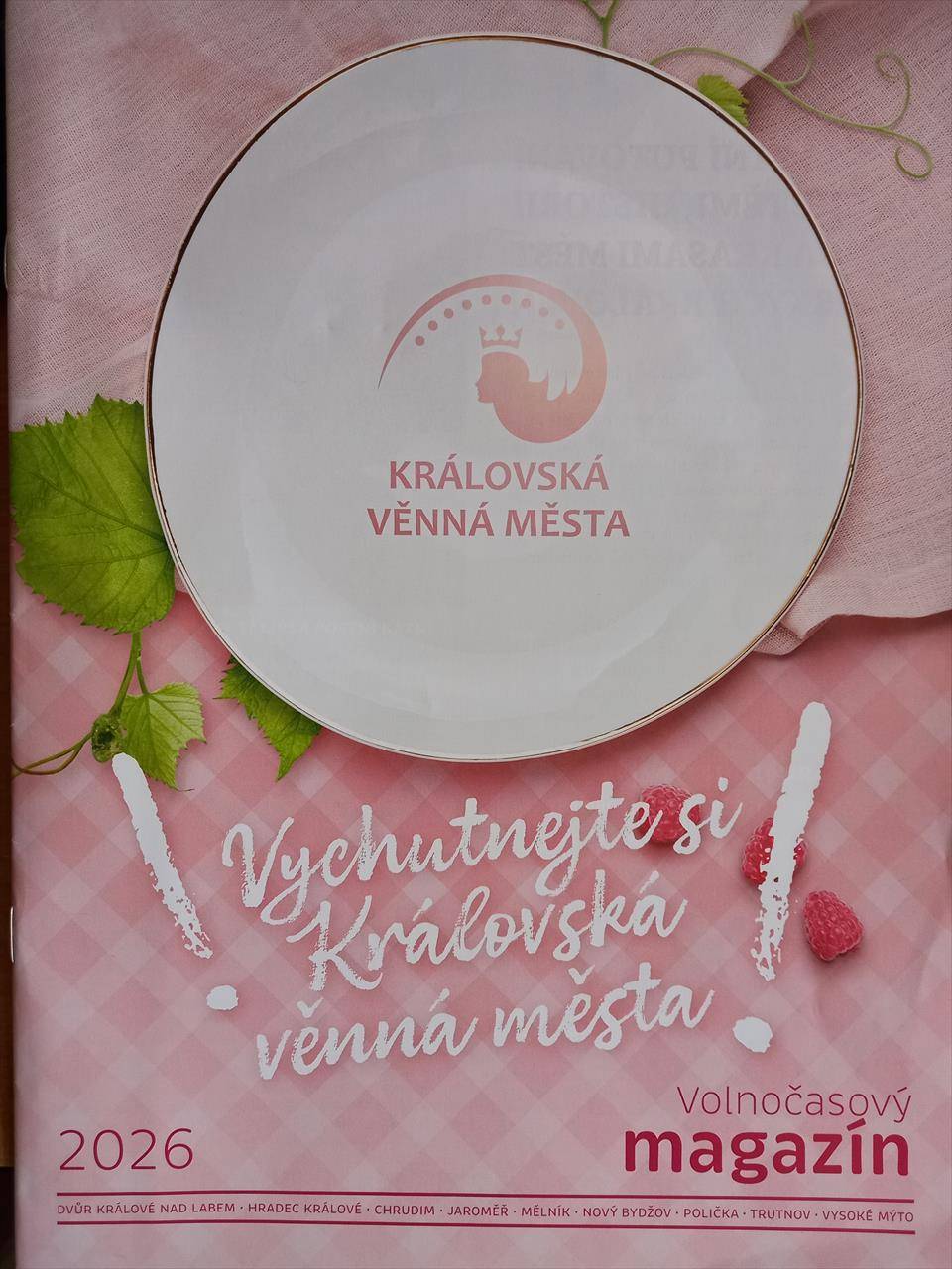 Tradiční letní magazín Královských věnných měst tentokrát přináší putování za chutěmi, historií a samozřejmě krásami měst. Najdete zde plno tipů na výlety, procházky, ale i na dobré jídlo či kávu. Polička v magazínu „Skvěle zní, chutná a vypráví příběhy ukryté ve věži i v ulicích města.“  Časopis ...