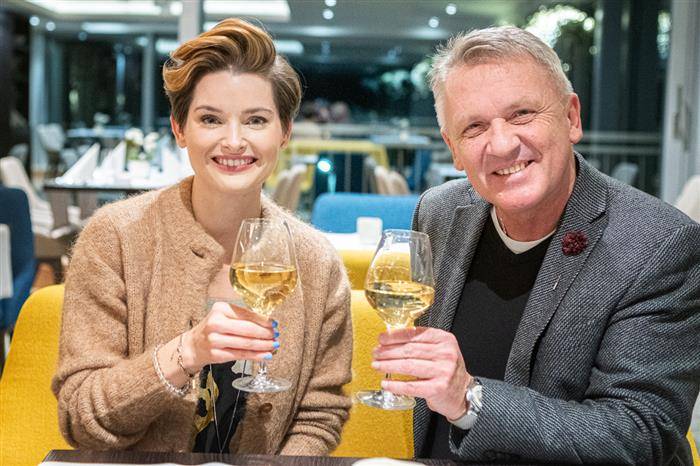 K Mezinárodnímu dni seniorů připravujeme talkshow Martiny Viktorie Voborníkové Kopecké, farářky Církve československé husitské a Zbigniewa Czendlika, římskokatolického kněze nazvanou V rytmu tance. Akce se uskuteční 26.9.2026 od 15:30 hodin v Domě kultury. Vstupné bude dobrovolné, bez možnosti rezervace místa. Sál v Domě kultury bude otevřen od 14:30.