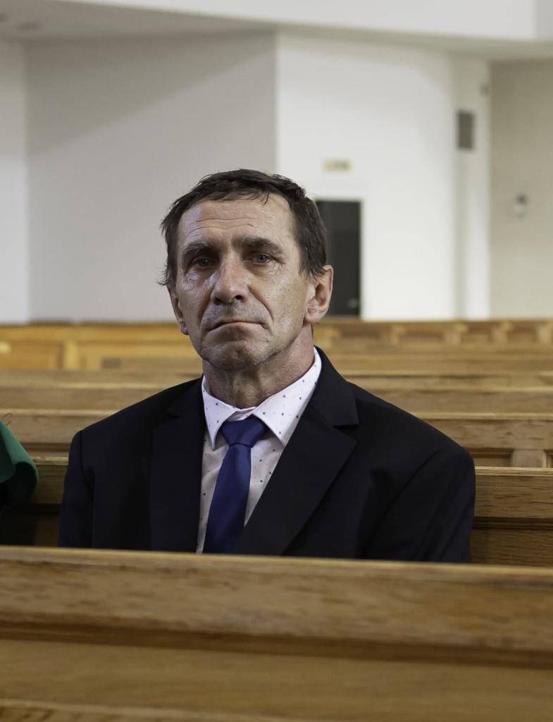 Prosíme občanov o pomoc pri ďalšom pátraní, nakoľko nezvestného pána Jána Guru sa dnes pátraciemu tímu nepodarilo nájsť a pátracia akcia bola neúspešná.  Akcia bude pokračovať zajtra so začiatkom o 10:00 hod ráno so zrazom na futbalovom ihrisku v Gaceli