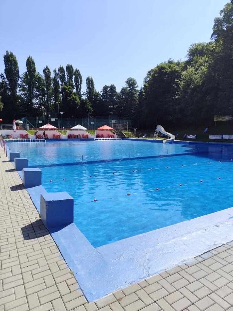 Město Olešnice Vás srdečně zve k návštěvě městského koupaliště.