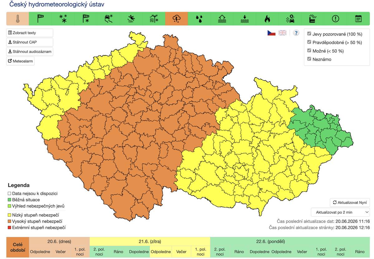 ⚠️🌩 Na základě výstrahy vydané ČHMÚ upozorňujeme na možný výskyt velmi silných bouřek dnes, v sobotu 20. června, až do půlnoci. Bouřky mohou doprovázet přívalové srážky kolem 50 mm, ojediněle i více, nárazy větru kolem 80 km/h a kroupy. Prosíme, buďte na sebe opatrní, v případě bouřek a silného větru se vyvarujte pohybu v parcích, na hřištích a v místech, kde by mohl hrozit pád stromů či větví. Zabezpečte okna, dveře a předměty na balkonech či terasách. Aktuálnímu počasí přizpůsobte pohyb po ulicích i rychlost jízdy. Rozsah a intenzita varování se mohou měnit, pro aktuální informace sledujte, prosím, stránky ČHMÚ.