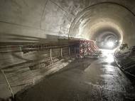 Tunel pro odstavnou kolej u stanice metra Pankrác