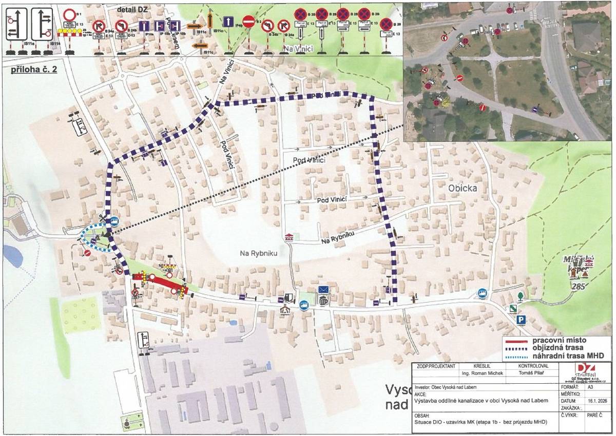 V červenci 2026 proběhne finální dokončení prací na dešťové kanalizaci - nový povrch silnice. Budou osazeny nové obrubníky, kanalizační vpusti a nový asfaltový povrch v celé šířce vozovky. Silnice v opravovaném úseku bude většinu času neprůjezdná, bohužel i pro autobusy.  Od 1.7.2026 nebudou linky MHD 18 a 20 zajíždět na točnu, ale konečná stanice bude u hostince U Salavců. Proto jsme čekali s dokončením na prázdniny, kdy je frekvence autobusů nižší a nejedou školní spoje. Provoz osobních automobilů bude sveden na původní trasu objížďky přes novou zástavbu. Rozhodnutí o uzávěře je zde: Stanovení přechodné úpravy provozu červenec.pdf Informace Dopravního Podniku je zde:  https://www.dpmhk.cz/cz/dopravni-opatreni/vysoka-nad-labem-uzavirka-mistni-komunikace/ Předpokládaný termín dokončení prací je konec července 2026.  Omlouváme se za komplikace a děkujeme za pochopení. Jiří Horák