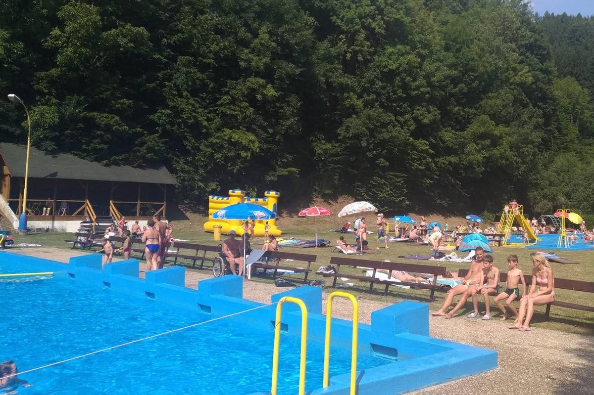 V pátek 26. 6. 2026 začíná v sezóna na městském koupališti v Železném Brodě. Otevřeno je od 10:00 do 19:00 hodin. Více informací na https://www.zeleznybrod.cz/koupaliste/