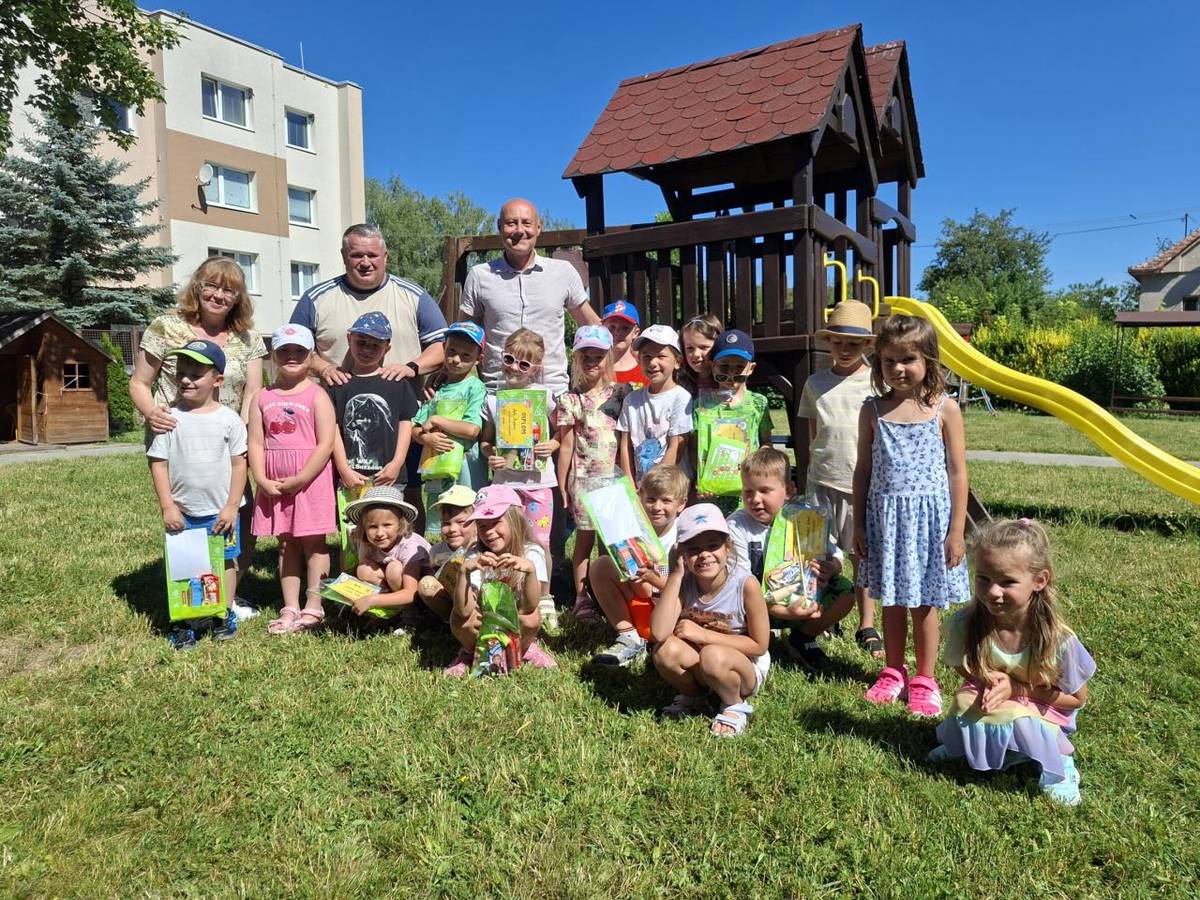 Pohybovú prípravu detí viedol Peter Klement.