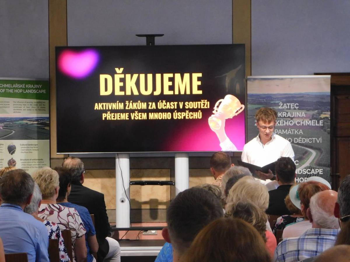 Výsledky ankety Aktivní žák byly dnes odpoledne vyhlášeny v Kapucínském klášteře, kde byli inspirativní žáci a studenti vyhlášeni v rámci stejného programu, který ocenil Aktivní seniory. Vyhlašovatelem ankety byla Komise pro výchovu a vzdělávaní při Radě města Žatec.