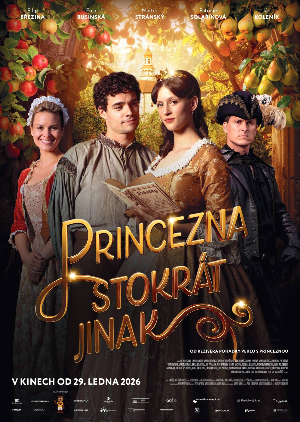 Kvůli záplavám letošní filmovou sezónu zahájíme v sobotu 27. června tradičně programem pro děti • film uvede osobně režisér Miloslav Šmídmajer, který se pokusí s sebou přivézt i někoho z herců • začínáme letošní filmovou novinkou o lásce, odvaze a hledání sama sebe, která s humorem vtáhne celou rodinu do příběhu plného proměn a skutečných hrdinů • ČR • 2026 • 117 minut • mládeži přístupný ------------------------------------------------ Letní kino je součástí Škvoreckého kulturního léta • promítáme pod širým nebem i za deště • najdete nás v parku na Masarykově náměstí ve Škvorci • občerstvení zajištěno již před představením • na místě promítání nejsou lavičky, a proto si kromě dobré nálady s sebou přineste vlastní karimatky, deky, sedátka nebo lehátka ------------------------------------------------ Vstupenky zakoupíte na místě (platba možná i bezkontaktně platební kartou) nebo online zde • využijte možnosti nákupu vstupenky předem, vyhnete se frontě před vstupem • přijďte s dostatečným předstihem