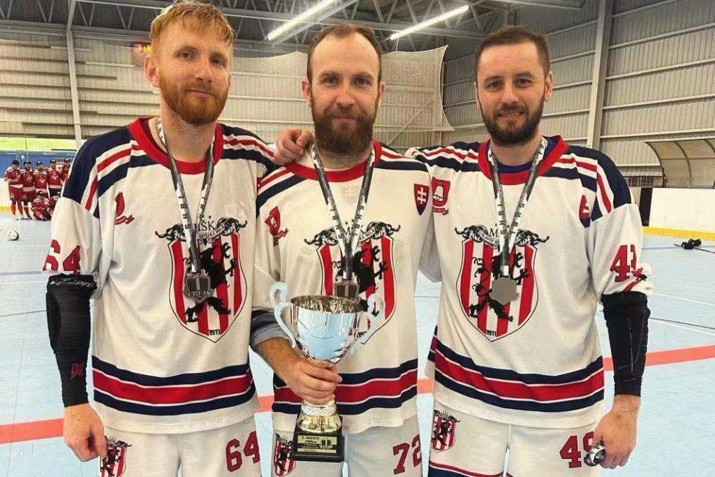 Belianski hokejbalisti strieborní- víťazom 1. slovenskej hokejbalovej ligy sa stala Banská Bystrica V sobotu 20.6.2026 v 4. finálovom zápase belianski hokejbalisti nestačili na Anjelov z Banskej Bystrici a prehrali 3:10....
