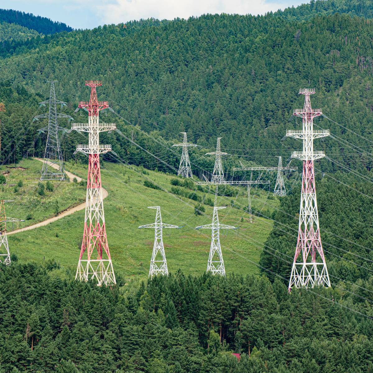 Na základě obdrženého oznámení od dodavatele ČEZ Distribuce informujeme o plánované odstávce elektřiny, ke které dojde v ve čtvrtek 2. července v ulicích Havlíčkova, Karlovarská a Vítězná. čtvrtek 2. července od 7:30 do 16:30 hodin Havlíčkova: č. p. 269, 285, 295, 323 Karlovarská: č. p. 274, 277, 317, 319, 332, 333, 334, 336, 350, 363, 624, 655, 667 Vítězná: č. p. 263, 292, 293, 320, 327, 331, 345, 348, 351, 353, 362, 364, 365, 646, 657, 670  kat. území Klášterec nad Ohří (kód 665622): parcelní č. 468/3, 546/1, 558, 1579, 1598/1, 1633/7, 1633/13, 1639/9, 1639/10, 1640