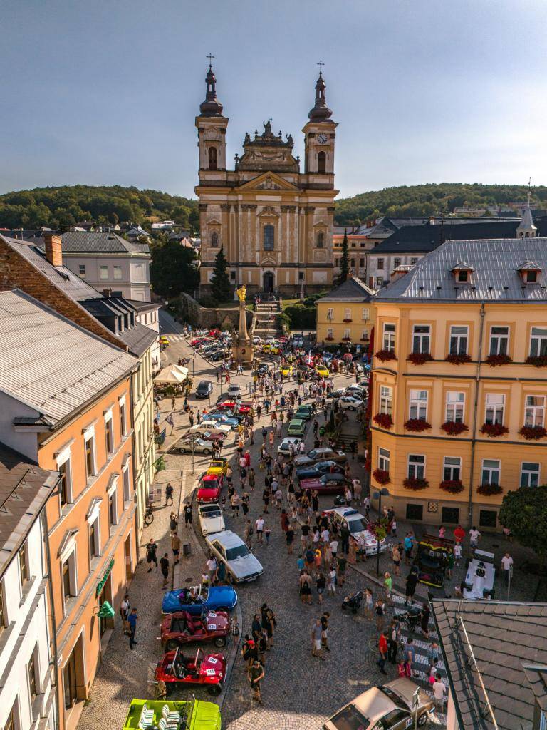 Práce na chrámu, který je dominantou širokého okolí, budou rozděleny do tří částí. Ty zahrnují rekonstrukci hlavního přístupového schodiště, obnovu a zpřístupnění schodů vedoucích do věže a renovaci fasády na čelní stěně chrámu.