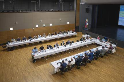 Zasadnutie Mestského zastupiteľstva (MsZ) v Púchove prinieslo viacero rozhodnutí, ktoré sa dotýkajú rozvoja mesta, školstva, dopravy aj pripravovaných...
