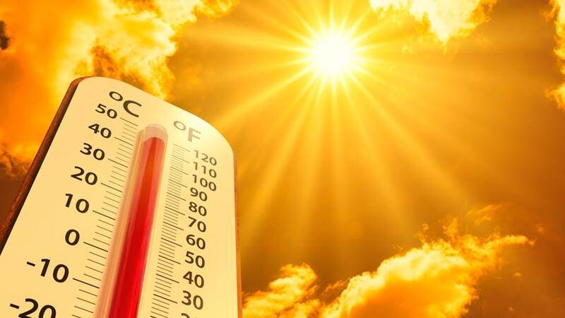 V souvislosti s výstrahami Českého hydrometeorologického ústavu před vysokými teplotami a vlnami veder přikládáme praktický informační leták, který může pomoci ochránit obyvatele před zdravotními riziky spojenými s extrémním horkem