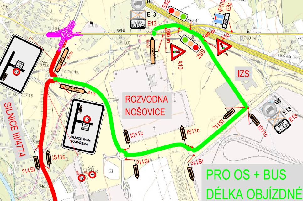 Od 1. července 2026 dochází ke změně organizace dopravy na stavbě nového kruhového objezdu na křižovatce silnic II/648 a III/4733 v Dobré. ✅ První část nového kruhového objezdu je již dokončena a bude uvedena do provozu. Řidiči tak nově projedou po vybudované části křižovatky místo dosavadní náhradní komunikace. 👷 Díky této změně budou moci stavební práce pokračovat na poslední části stavby ve směru na Vojkovice. ⚠️ Po dobu dokončovacích prací bude doprava od Vojkovic vedena po vyznačených objízdných trasách: 🟢 zelená trasa – pro osobní automobily a autobusy, 🔴 červená trasa – pro nákladní automobily nad 3,5 t. Prosíme všechny řidiče o zvýšenou opatrnost, respektování dopravního značení a ohleduplnost vůči ostatním účastníkům silničního provozu.