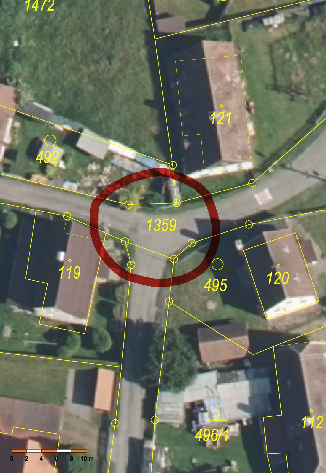 Upozorňujeme občany Minkovic, že ve dnech 29.6. - 1.7.2026 bude úplně uzavřena část komunikace p.p.č. 1359, k.ú. Višňová, část Minkovice z důvodu provádění stavebních prací - dláždění vyznačeného úseku. Po dobu prací nebude možné přes tento úsek komunikace vjet žádným vozidlem.  Pro domy čp. 11, 17 a 67 nebude možné zajistit příjezd touto cestou. V případě potřeby mohou obyvatelé těchto domů využít objížďku vyznačenou na posledním obrázku. Děkujeme za pochopení.