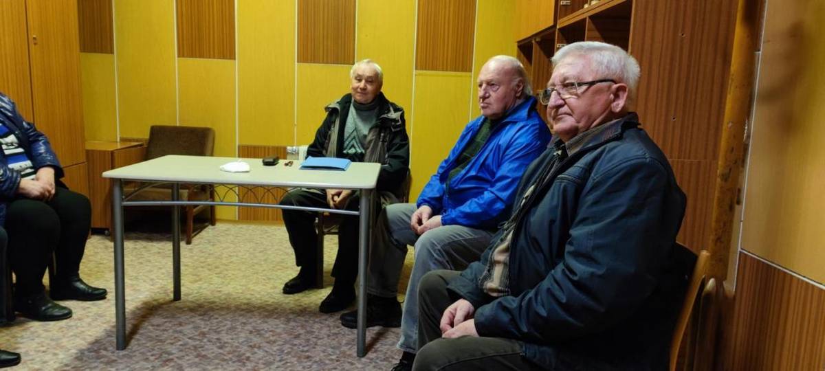 Vo štvrtok (03.03.) sa v priestoroch komunitného centra v časti bývalé Veľké Zalužice uskutočnilo zasadnutie výboru ZO JDS Zalužice. Na tomto zasadnutí bola riešená činnosť tejto organizácie na rok 2022 a bol taktiež stanovený termín členskej výročnej schôdzi, ktorá sa uskutoční 27.03.