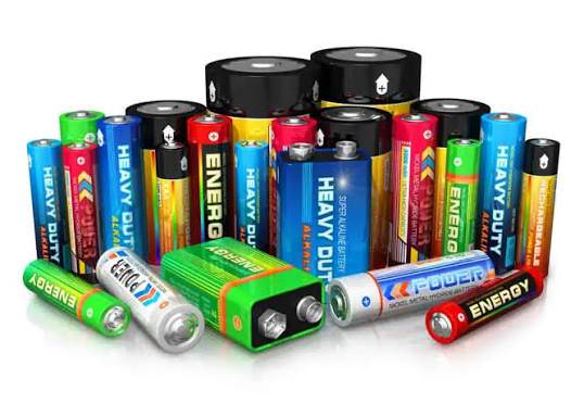 Je dôležité, aby sa použité batérie a akumulátory odkladali do nádob k tomu určených, tzv. recykloboxov.