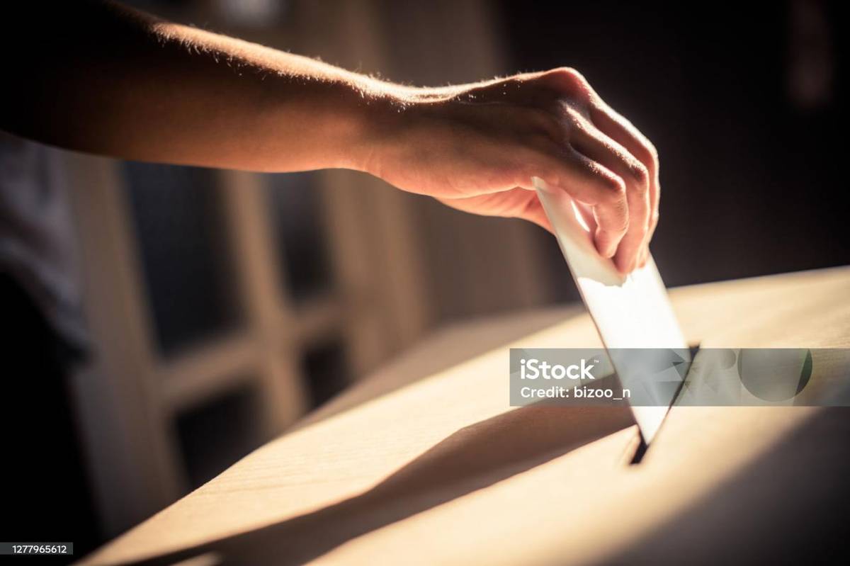 Voľby do samospráv obcí a do VÚC sa budú konať dňa 24.10.2026.