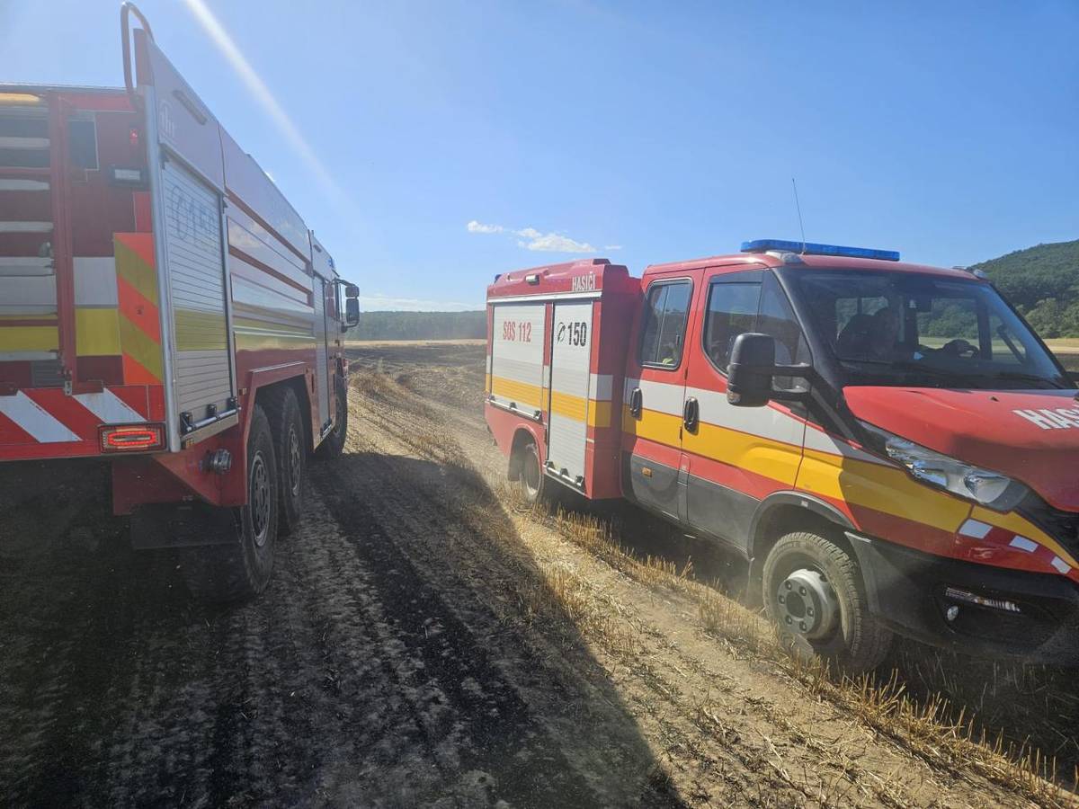 Touto cestou by sme chceli vyjadriť naše úprimné poďakovanie všetkým, ktorí sa podieľali na likvidácii dnešného nebezpečného požiaru počas žatvy v Žiranoch. Vďaka vašej mimoriadne rýchlej reakcii, obetavosti a profesionalite sa podarilo zabrániť obrovským škodám na úrode a majetku.